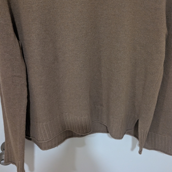 Jenni Kayne Brown Lightweight Knit Everyday Sweater - Picture 6 of 15